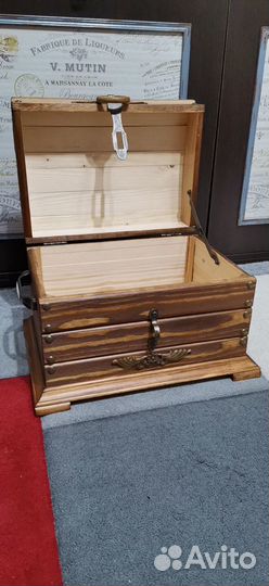 Хлебница-сундук