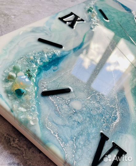 Часы из эпоксидной смолы