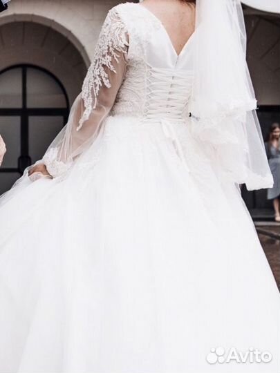 Свадебное платье