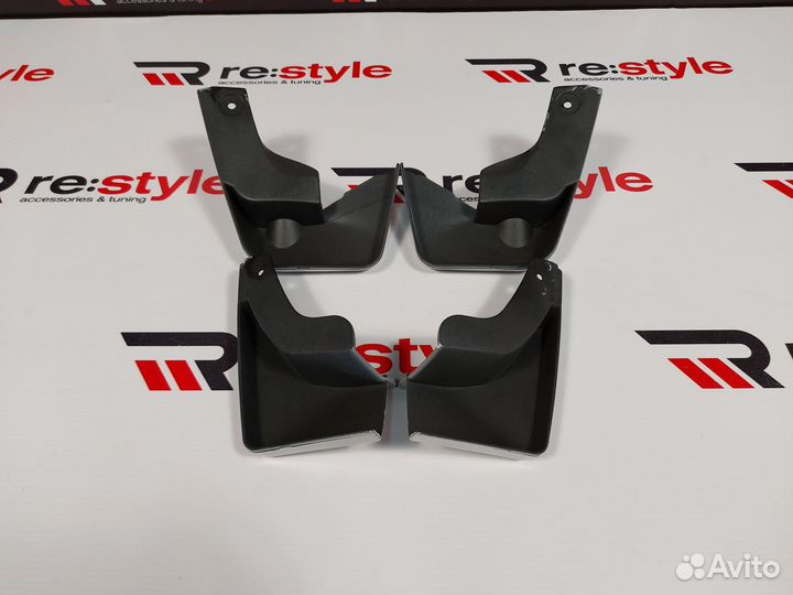 Брызговики Toyota Vitz XP130 2014-2016г