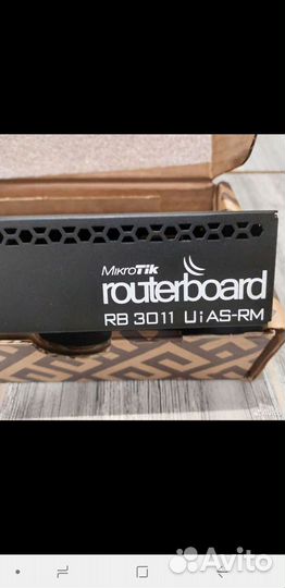 MikroTik RouterBoard rb3011uias-RM