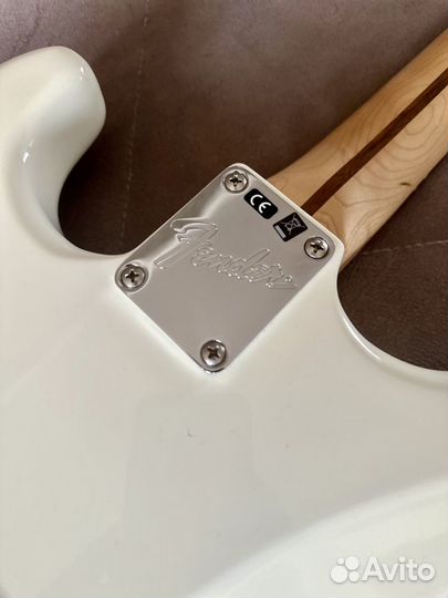 Электрогитара Fender American Performer Stratocast