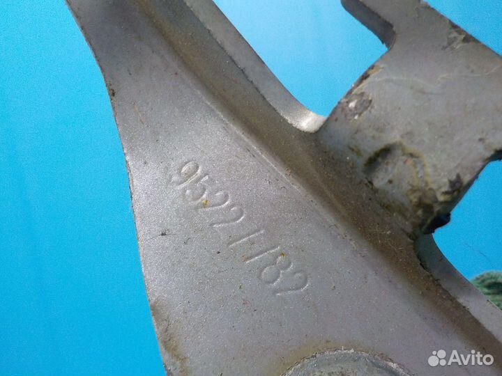 Петля капота (комплект) Chevrolet Cruze 2009-2016