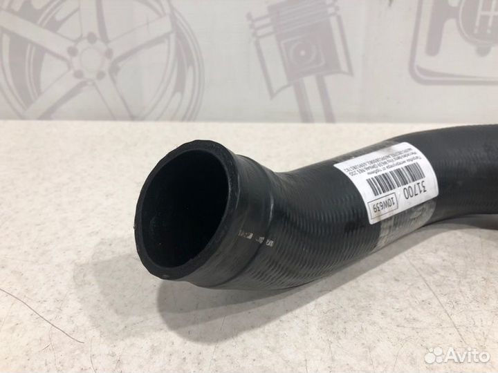 Патрубок интеркулера от турбины Mercedes-Benz Vito