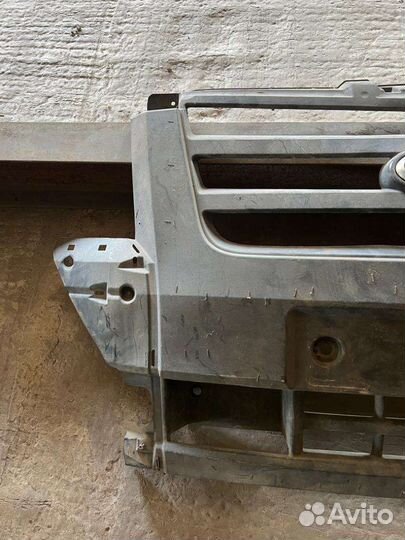 Средняя часть бампера Форд Транзит 2.2 TDCi евро-4