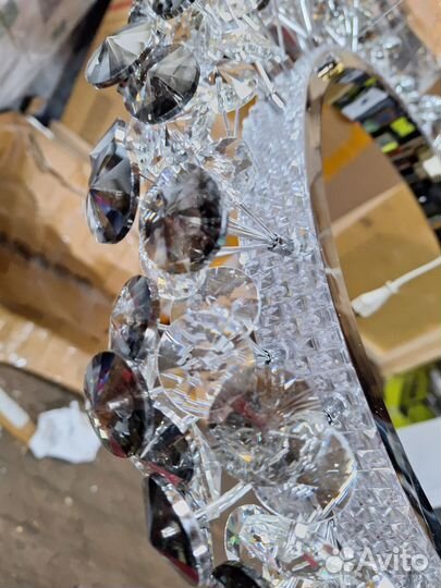 Люстра новая