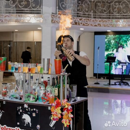 Бармен шоу,Пирамида из бокалов