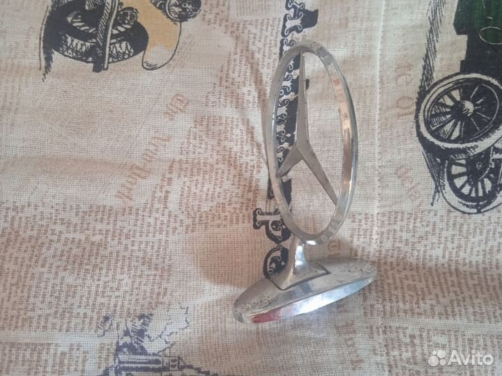 Значок mercedes на капот