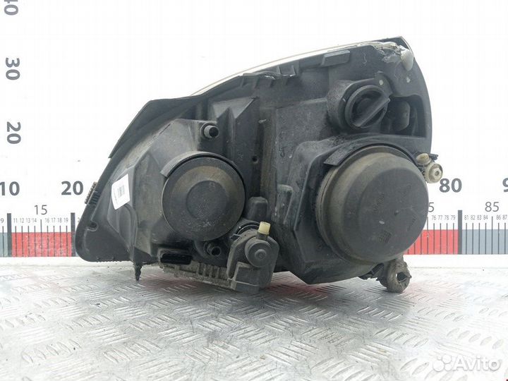 Фара передняя для Renault Clio 2 260104339R