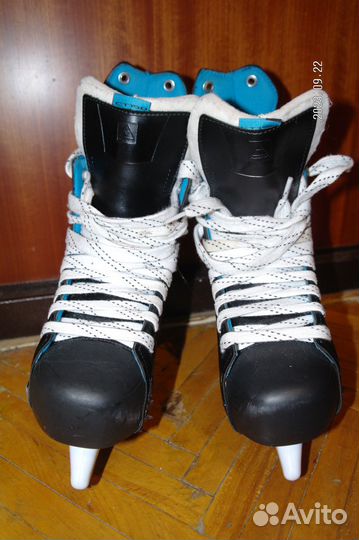 Коньки хоккейные 37,5