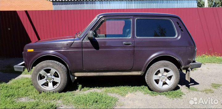 LADA 4x4 (Нива) 1.7 МТ, 2015, 110 000 км