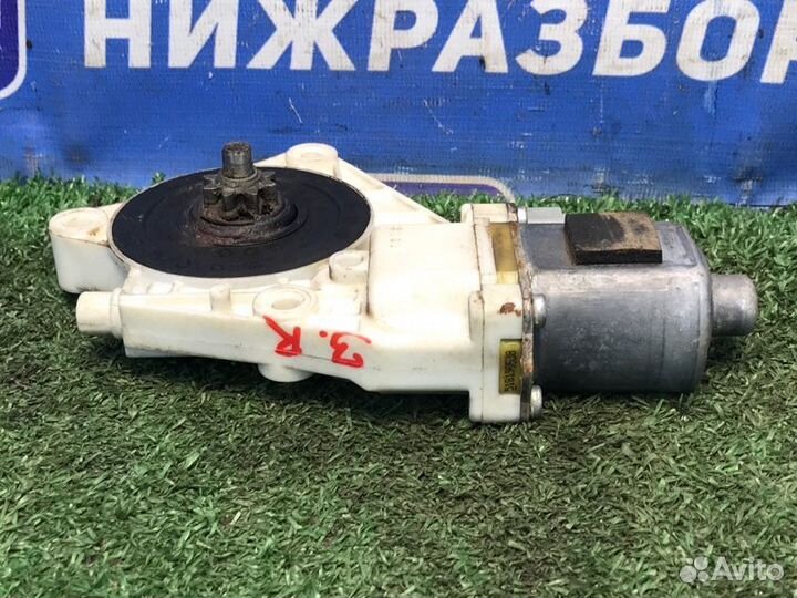 Моторчик стеклоподъемника задний правый Kia