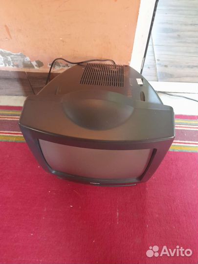 Маленький телевизор