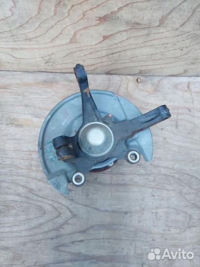 Кулак передний левый Mitsubishi i-MiEV HA3W 2011