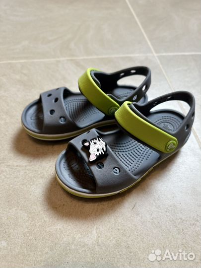 Сандали crocs c8