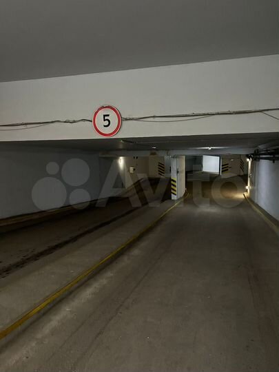 Машиноместо, 19 м²