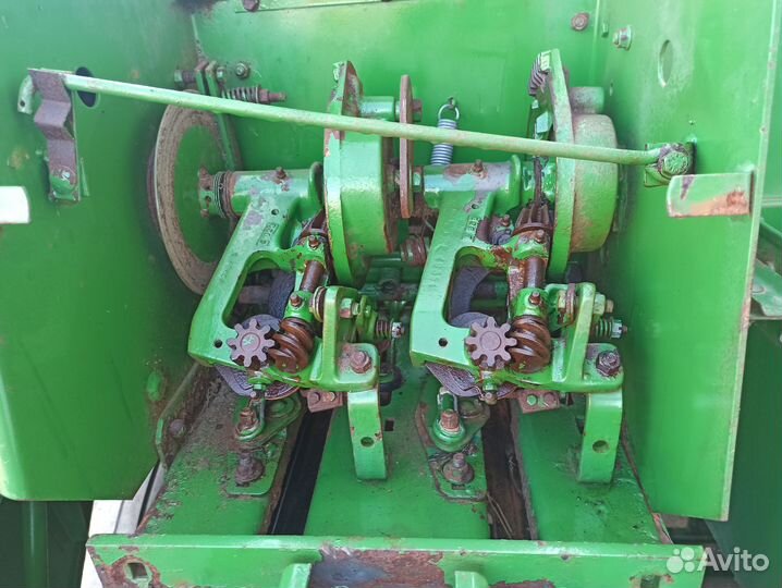 Пресс-подборщик John Deere 349, 2010