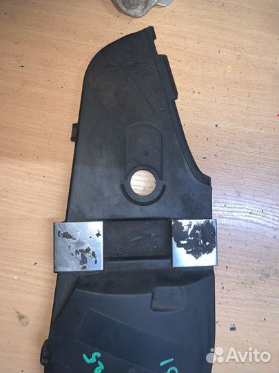 Кожух ремня грм Transporter T4 1991-1996