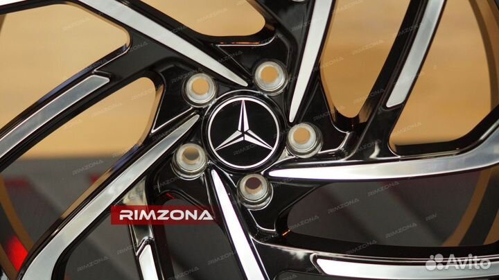 Кованые диски R22 на Mercedes