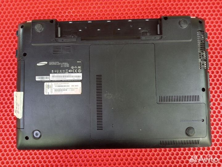 Ноутбук Samsung RV515 (разбор)