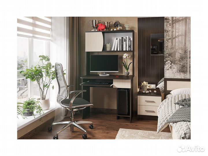 Стол компьютерный