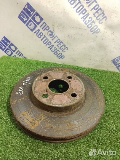 Тормозной диск передний левый Toyota Corolla