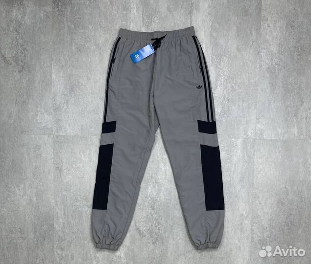 Спортивные штаны adidas