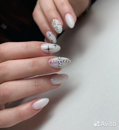 Маникюр, наращивание ногтей