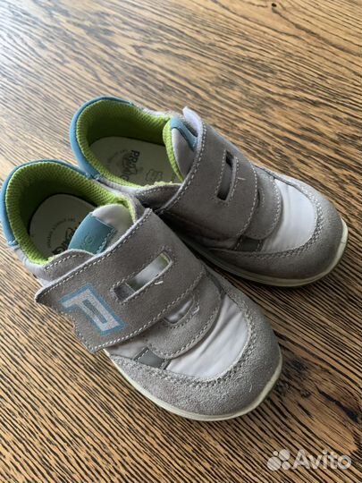 Кроссовки для девочки