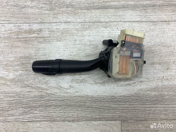 Подрулевой переключатель света Toyota Avensis