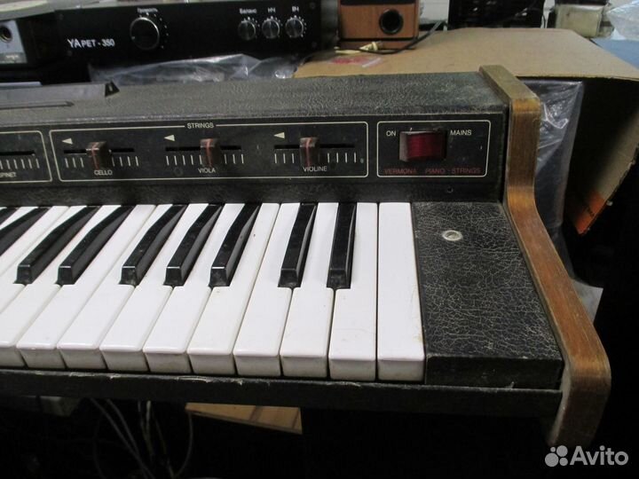 Аналог-синтезатор Vermona Piano-String (GDR )