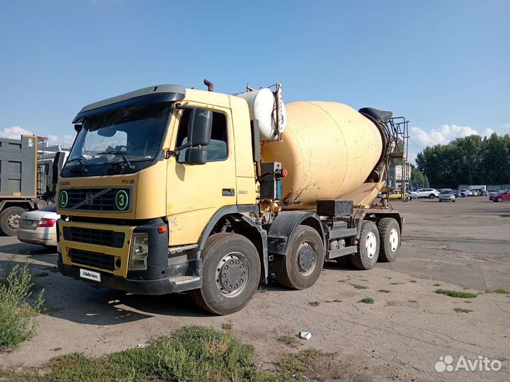 Автобетоносмеситель Volvo F12, 2003