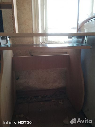 Компьютерный стол