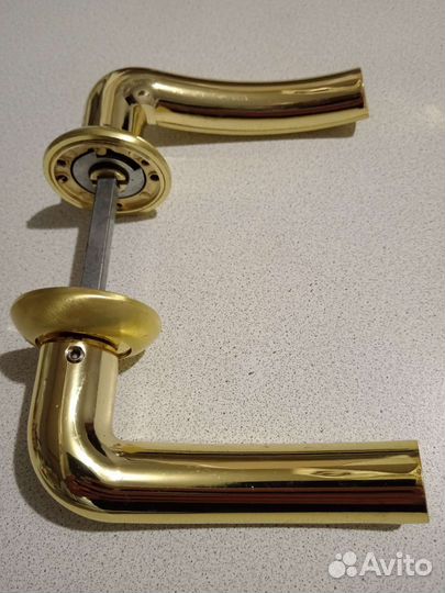 Дверные ручки