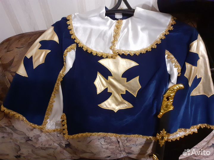 Новогодний костюм мушкетера