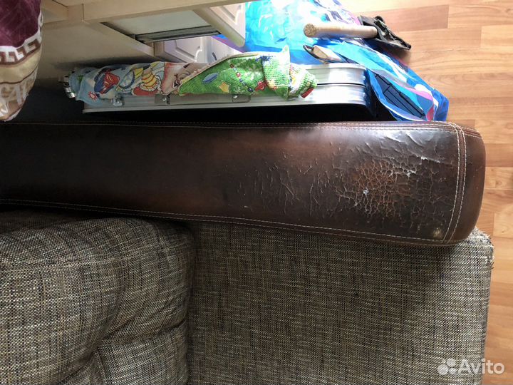 Диван угловой