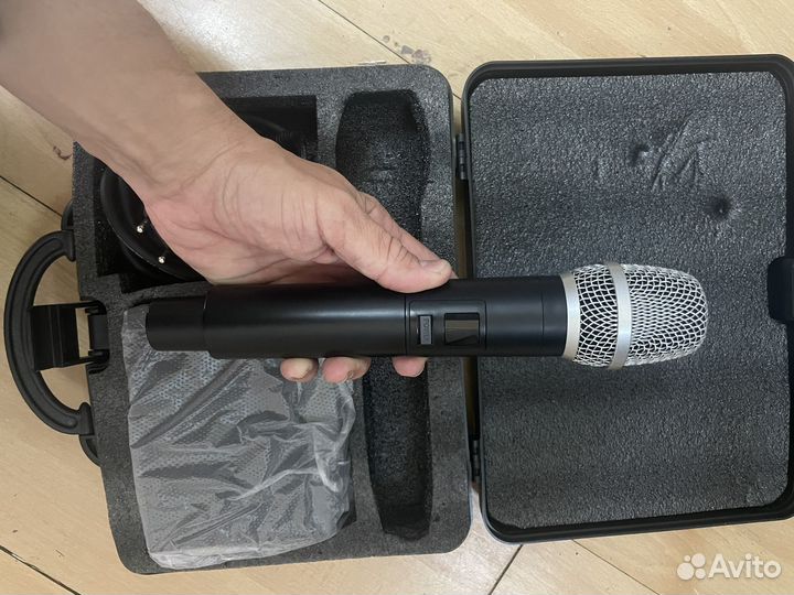 Радио микрофон L Audio