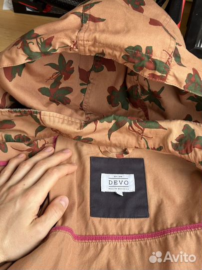 Легкая куртка devo