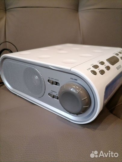 Часы-радио cd проигрыватель Watson