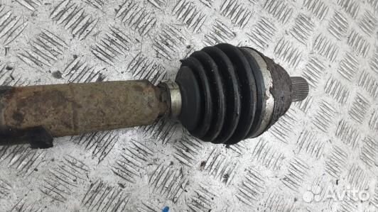 Привод передний правый volkswagen golf plus (SBN16