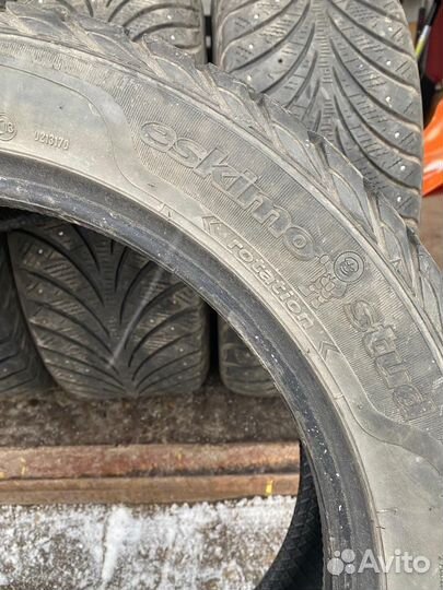 Sava Eskimo Stud 215/55 R17