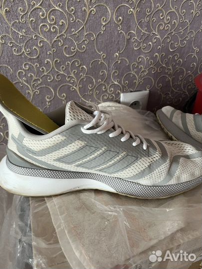 Кроссовки adidas оригинальные