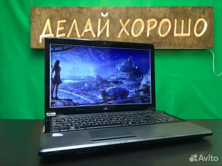 Ноутбук DNS процессор i3/120SSD