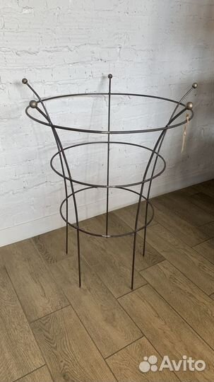 Опора для пионов