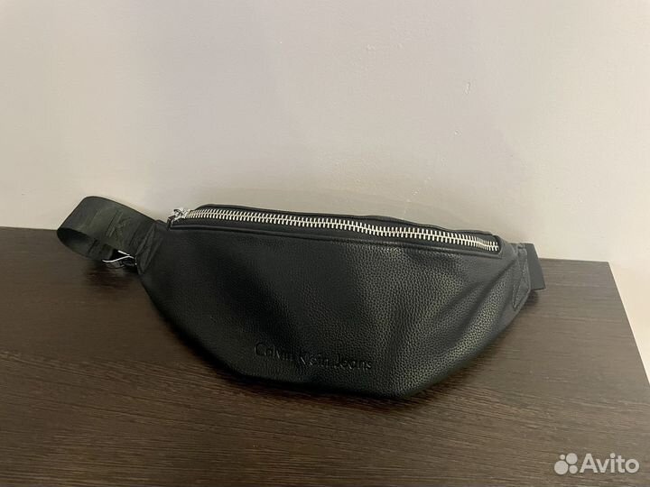 Сумка на пояс Calvin Klein