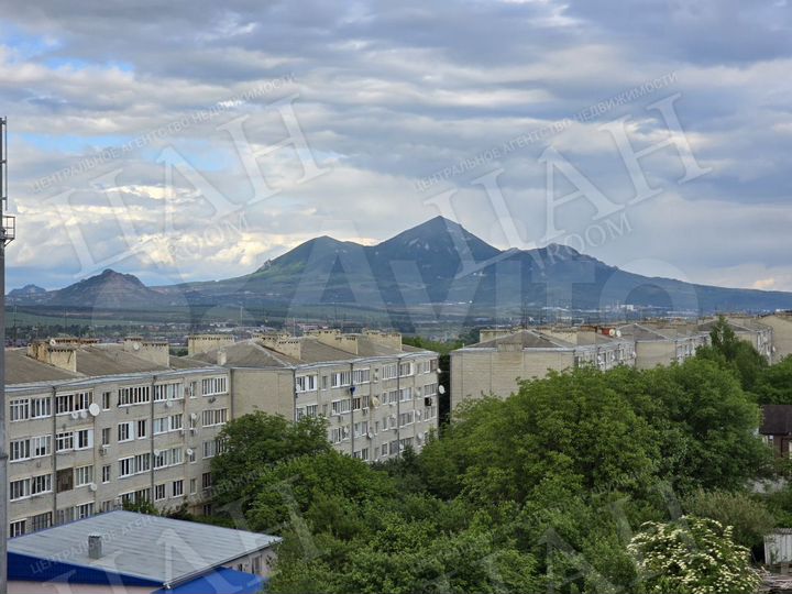 2-к. квартира, 69,3 м², 5/5 эт.