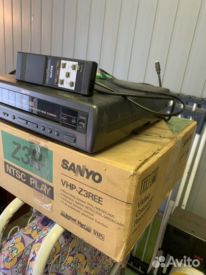 Видеоплеер vhs Sanyo продаю