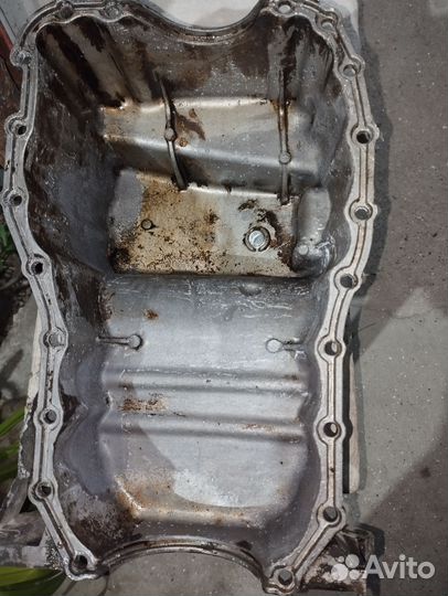 Поддон двигателя renault logan 1