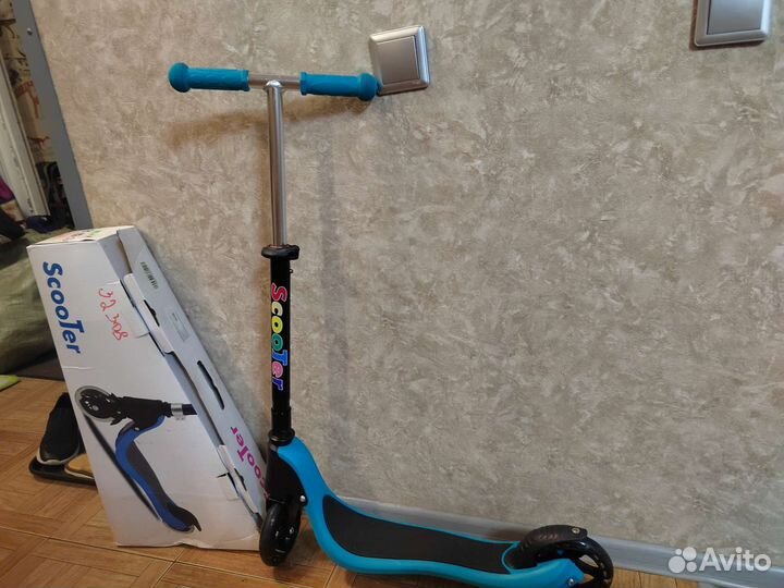 Самокат детский ScooTer со светящимися колесами