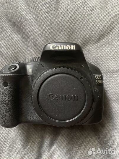 Зеркальный фотоаппарат canon 550d body